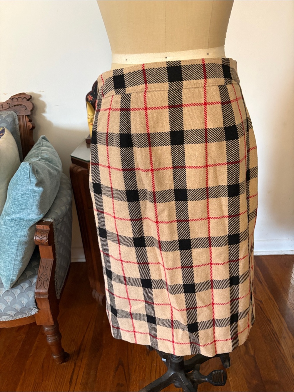 Talbots Classic Plaid Fring Skirt in Beige and Black - Picture 4 of 6